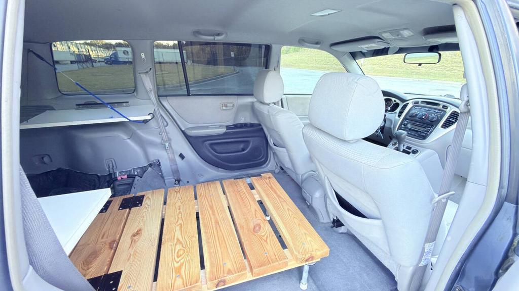 2005 Toyota Highlander - $4,900
