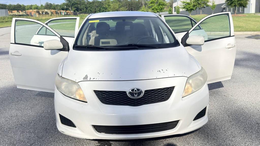 2009 Toyota Corolla - $3,900