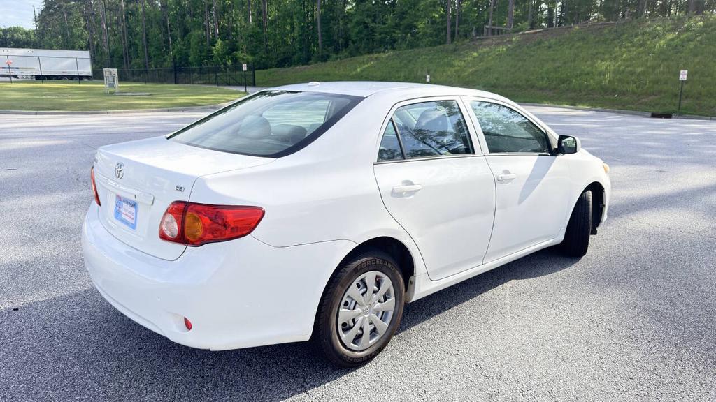 2009 Toyota Corolla - $3,900