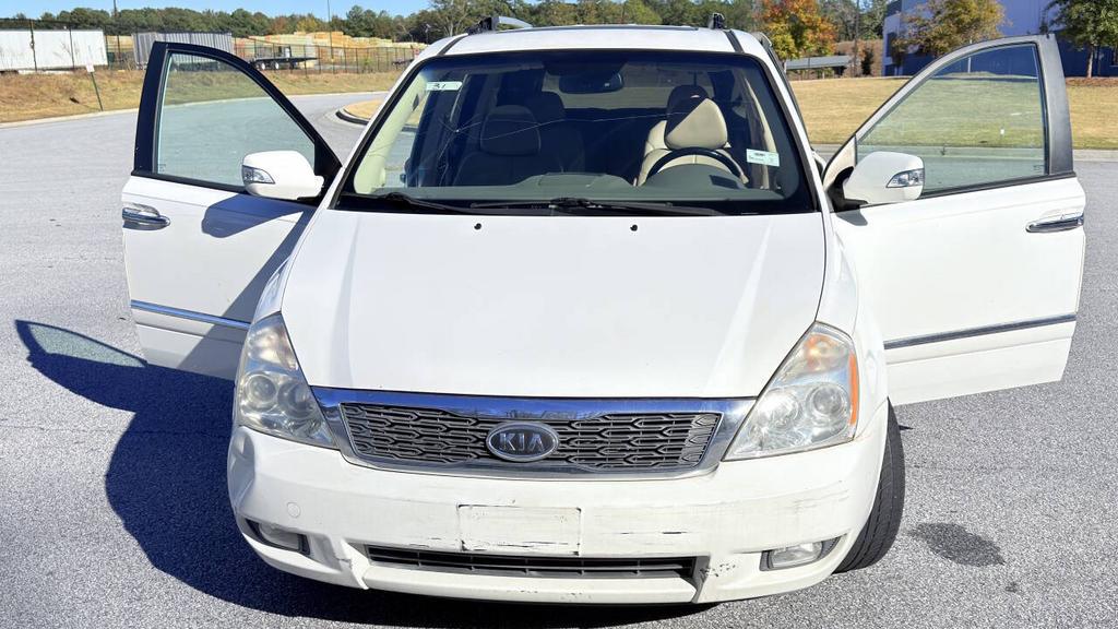 2012 Kia Sedona - $5,500