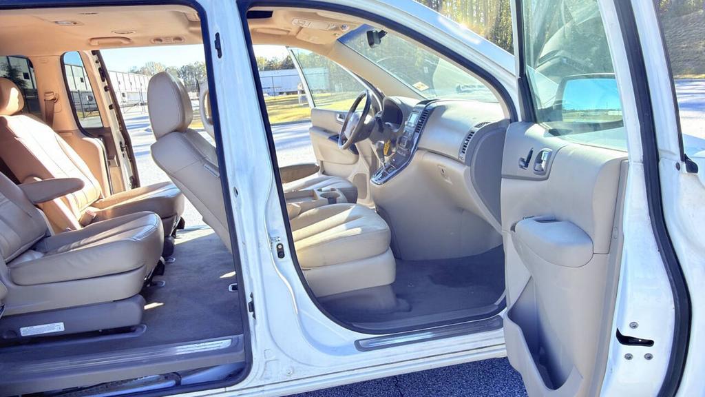 2012 Kia Sedona - $5,500