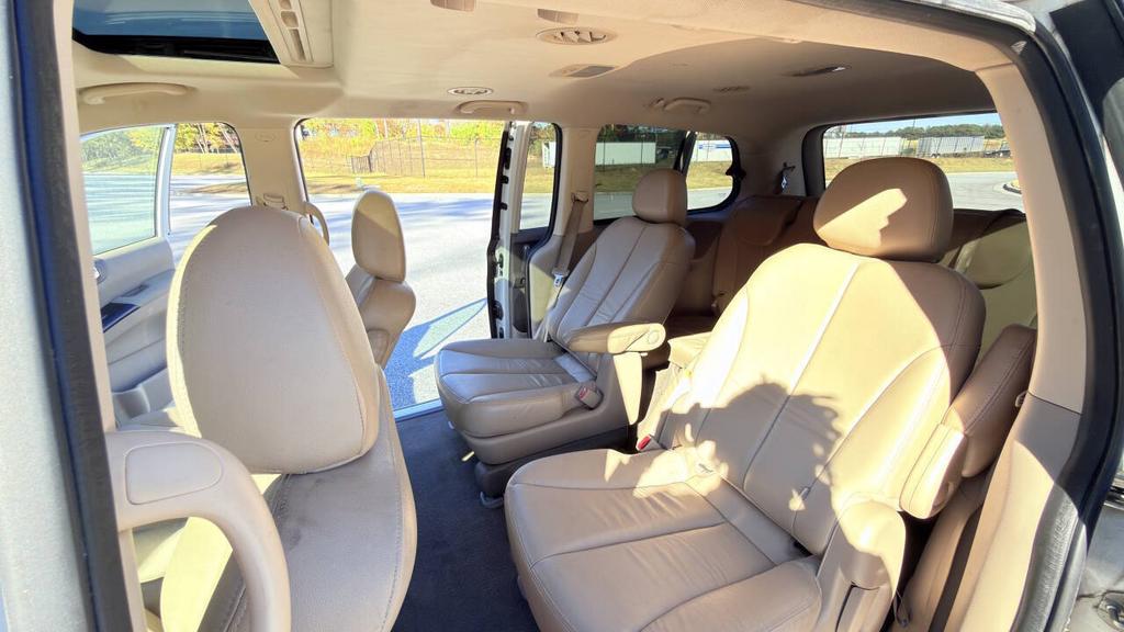 2012 Kia Sedona - $5,500