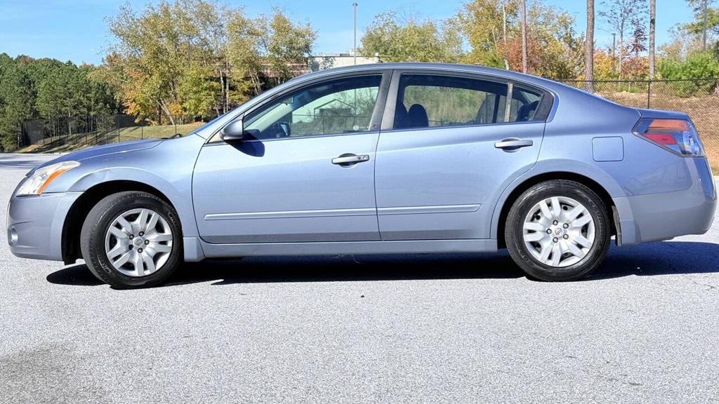 2010 Nissan Altima - $3,500
