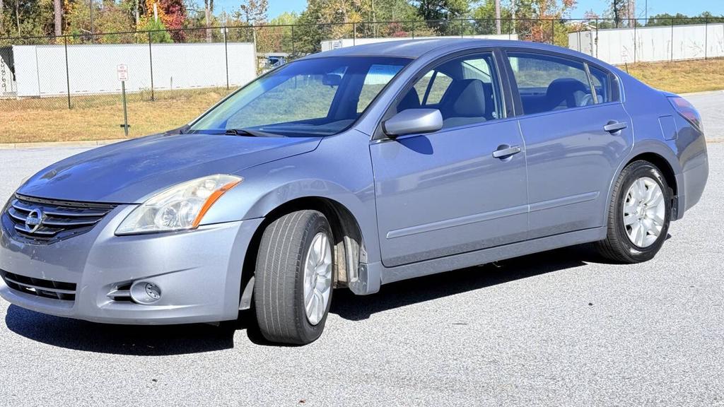 2010 Nissan Altima - $3,500