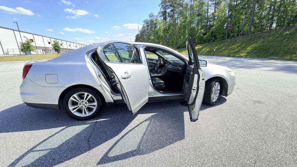 2010 Lincoln MKS - $4,900