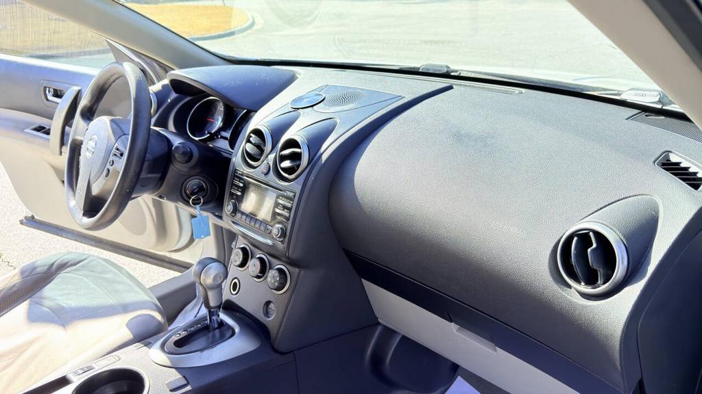 2013 Nissan Rogue - $4,800