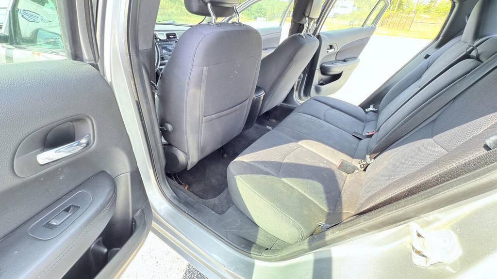 2013 Chrysler 200 - $5,500