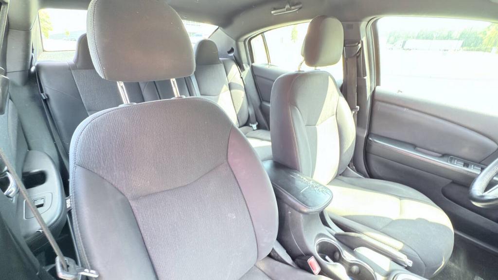 2013 Chrysler 200 - $5,500