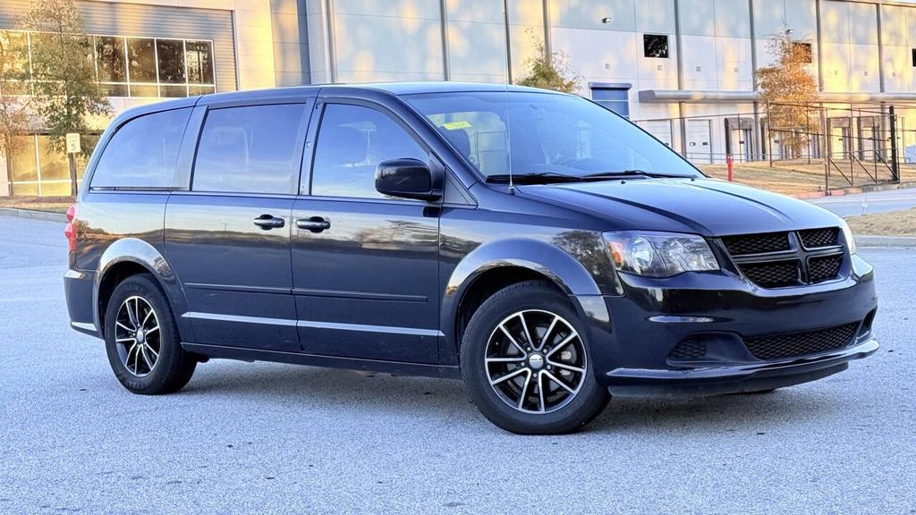 2015 Dodge Grand Caravan - $5,500