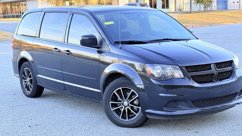 2015 Dodge Grand Caravan - $5,500