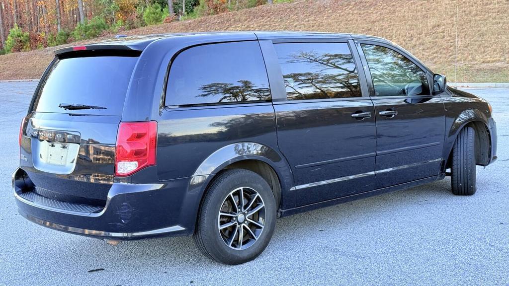 2015 Dodge Grand Caravan - $5,500