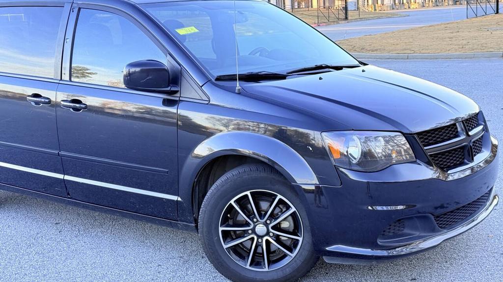 2015 Dodge Grand Caravan - $5,500