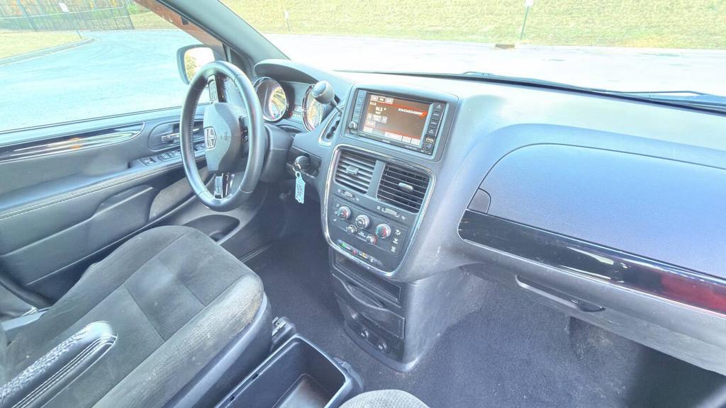 2015 Dodge Grand Caravan - $5,500