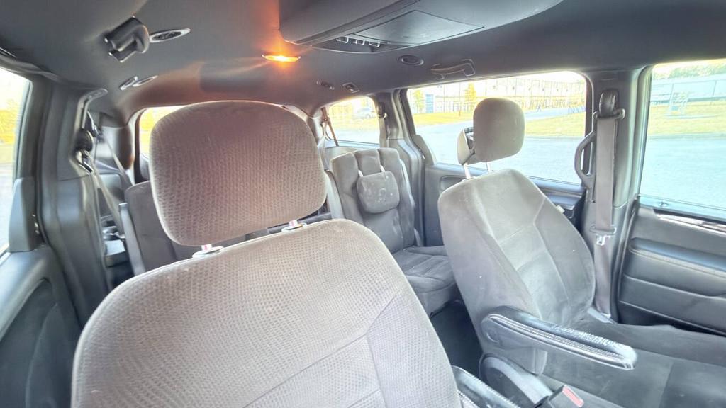 2015 Dodge Grand Caravan - $5,500