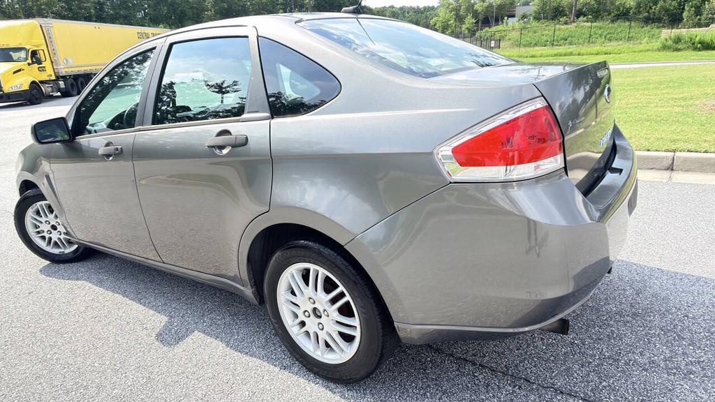 2010 Ford Focus - $2,850