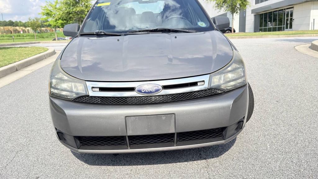 2010 Ford Focus - $2,850
