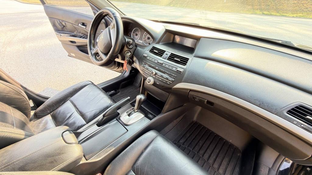 2008 Honda Accord - $4,900