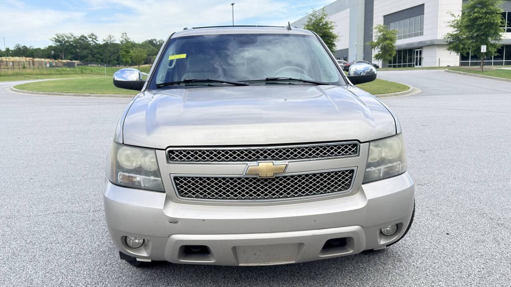 2007 Chevrolet Suburban - $6,900