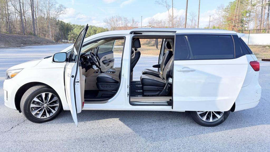 2016 Kia Sedona - $6,500