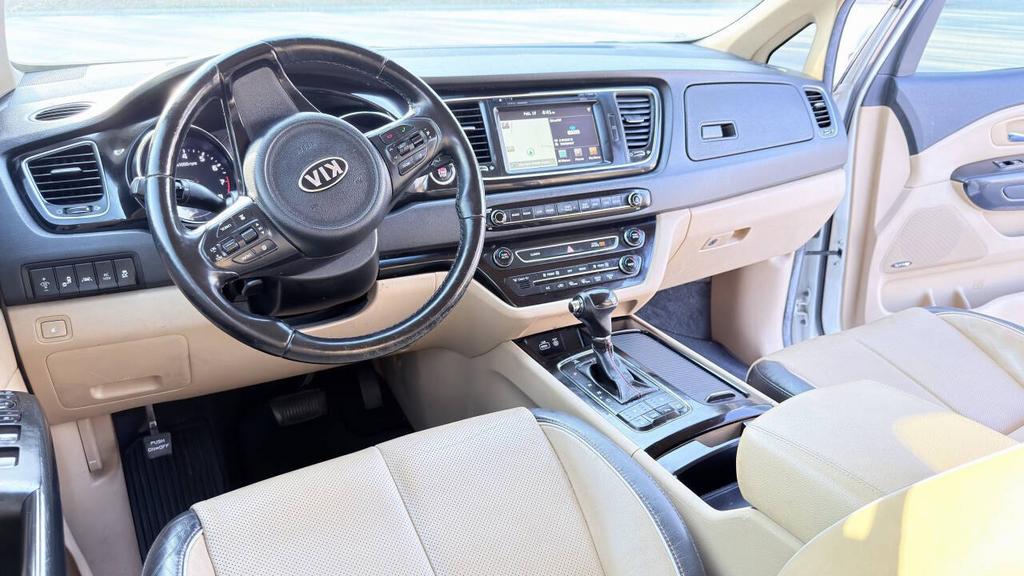 2016 Kia Sedona - $6,500