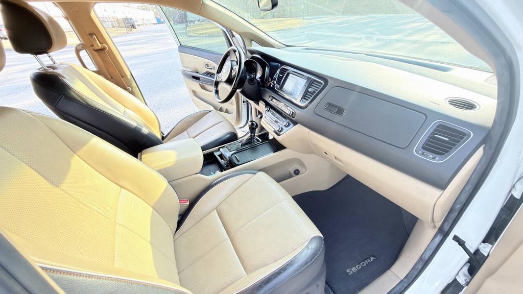 2016 Kia Sedona - $6,500