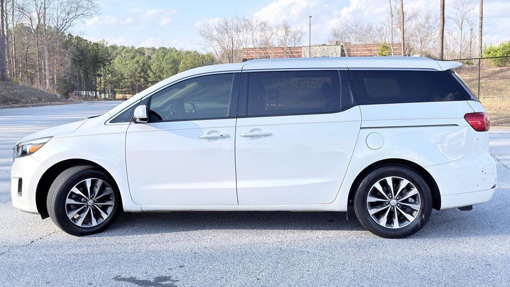 2016 Kia Sedona - $6,500