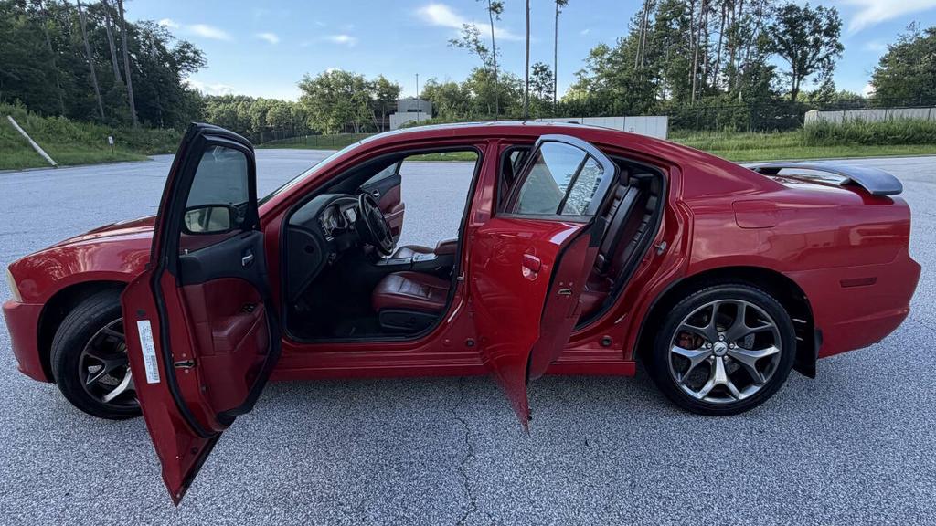 2011 Dodge Charger - $7,500