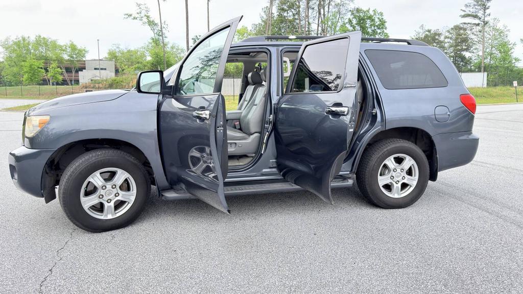 2008 Toyota Sequoia - $5,950