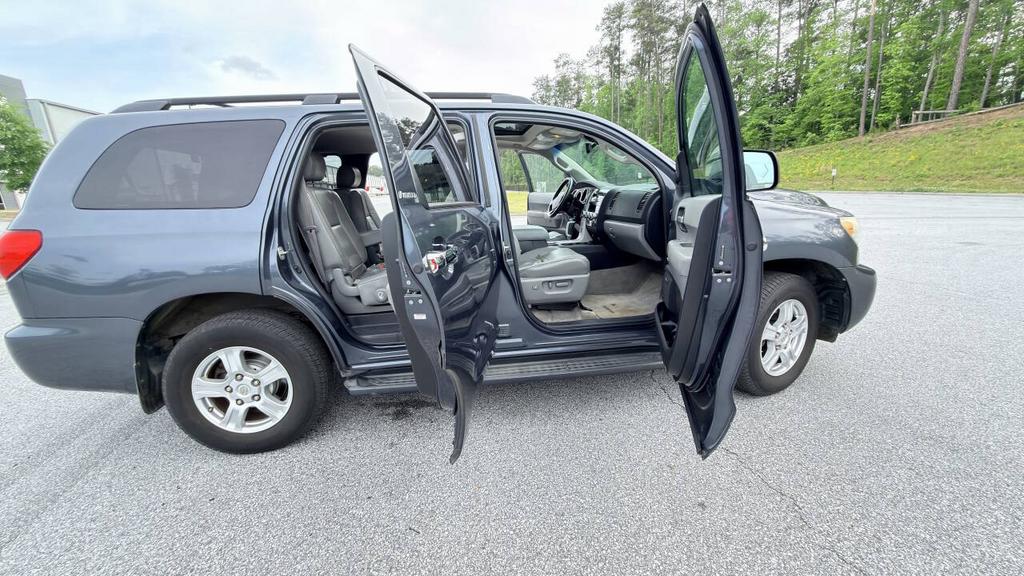 2008 Toyota Sequoia - $5,950