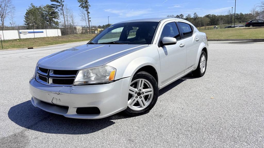 2012 Dodge Avenger - $4,900