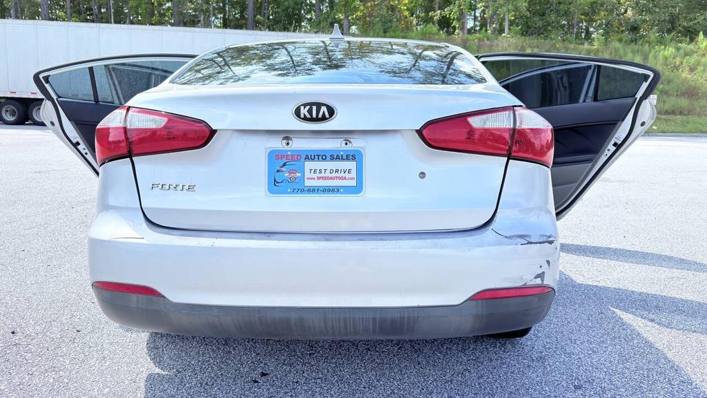 2014 Kia Forte - $4,900