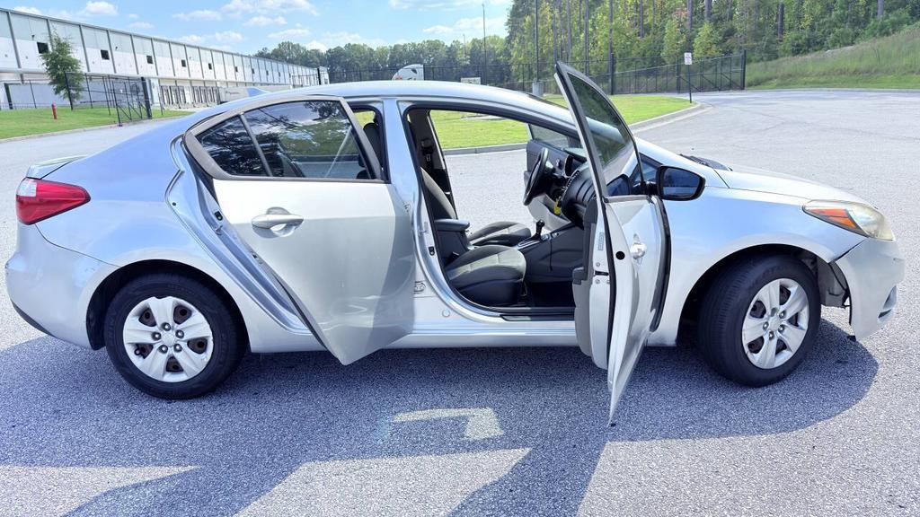 2014 Kia Forte - $4,900