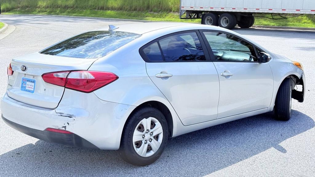2014 Kia Forte - $4,900