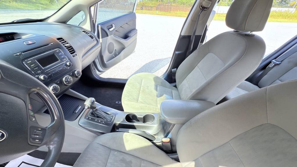 2014 Kia Forte - $4,900