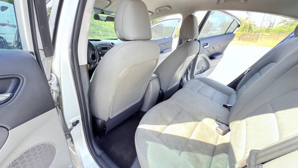 2014 Kia Forte - $4,900