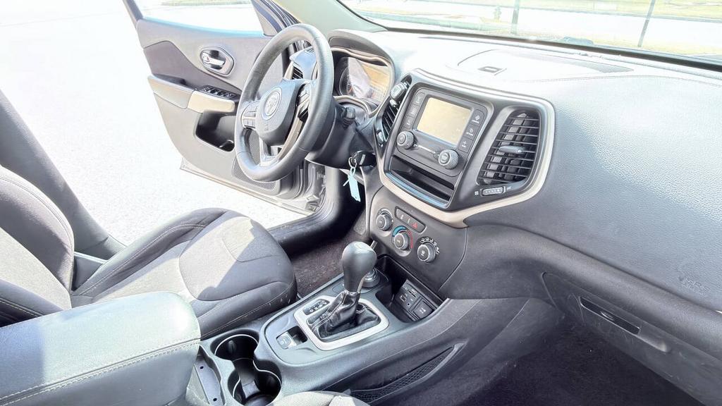 2018 Jeep Cherokee - $6,850