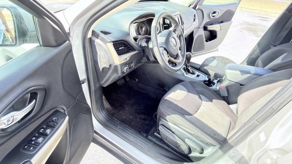 2018 Jeep Cherokee - $6,850
