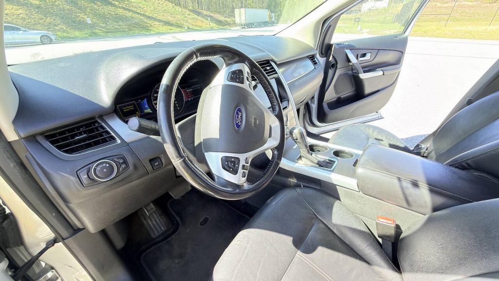 2013 Ford Edge - $5,900