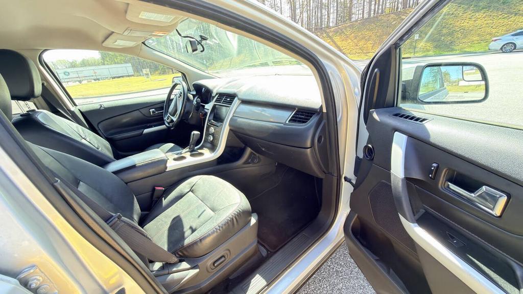 2013 Ford Edge - $5,900
