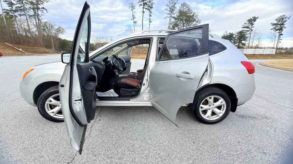 2008 Nissan Rogue - $3,800