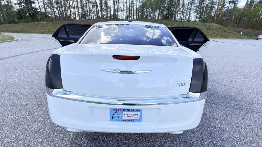 2011 Chrysler 300 - $4,900