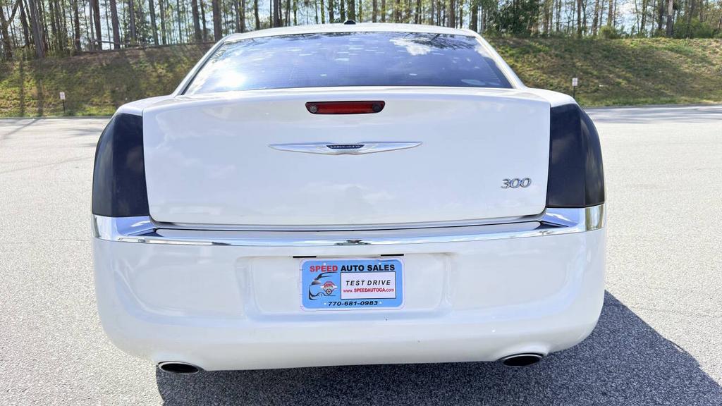 2011 Chrysler 300 - $4,900
