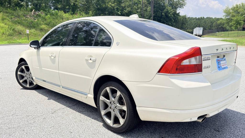 2009 Volvo S80 - $3,700