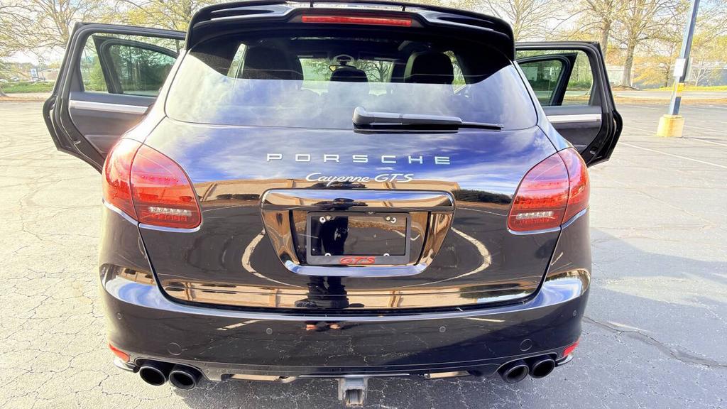 2013 Porsche Cayenne - $9,700