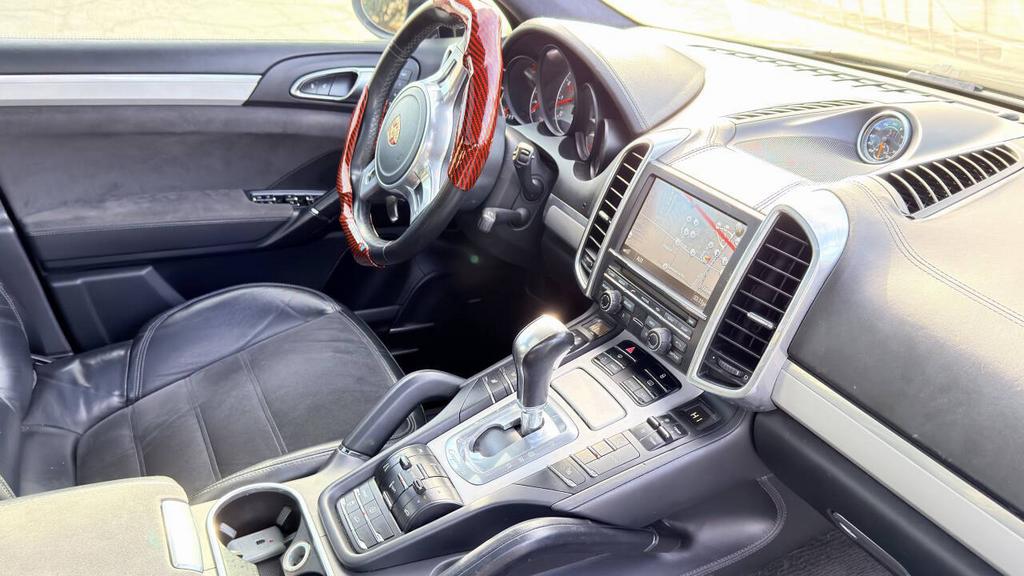 2013 Porsche Cayenne - $9,700