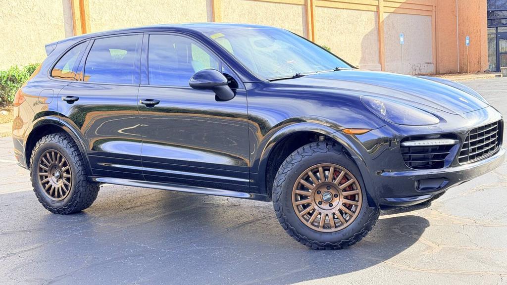 2013 Porsche Cayenne - $9,700