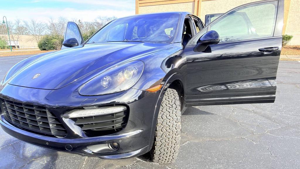 2013 Porsche Cayenne - $9,700