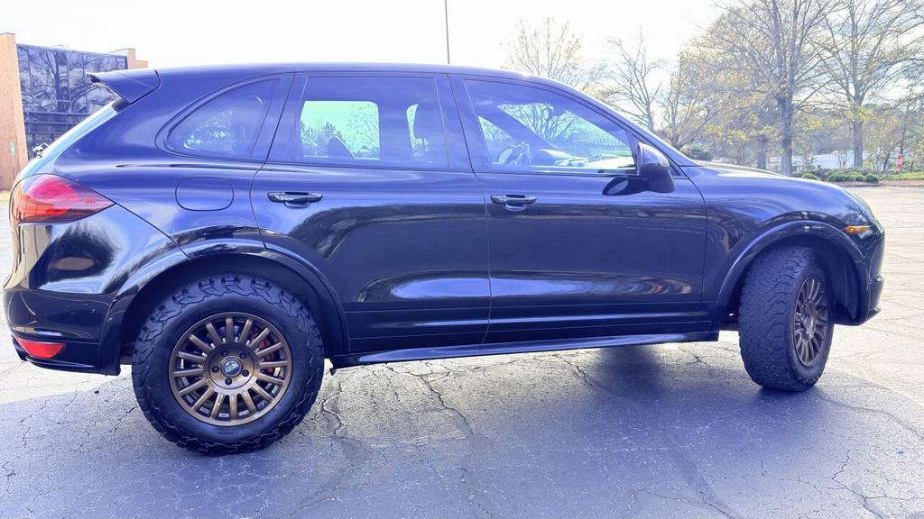 2013 Porsche Cayenne - $9,700