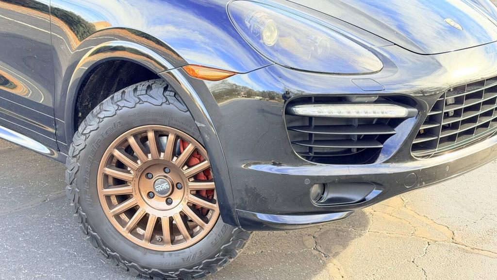 2013 Porsche Cayenne - $9,700