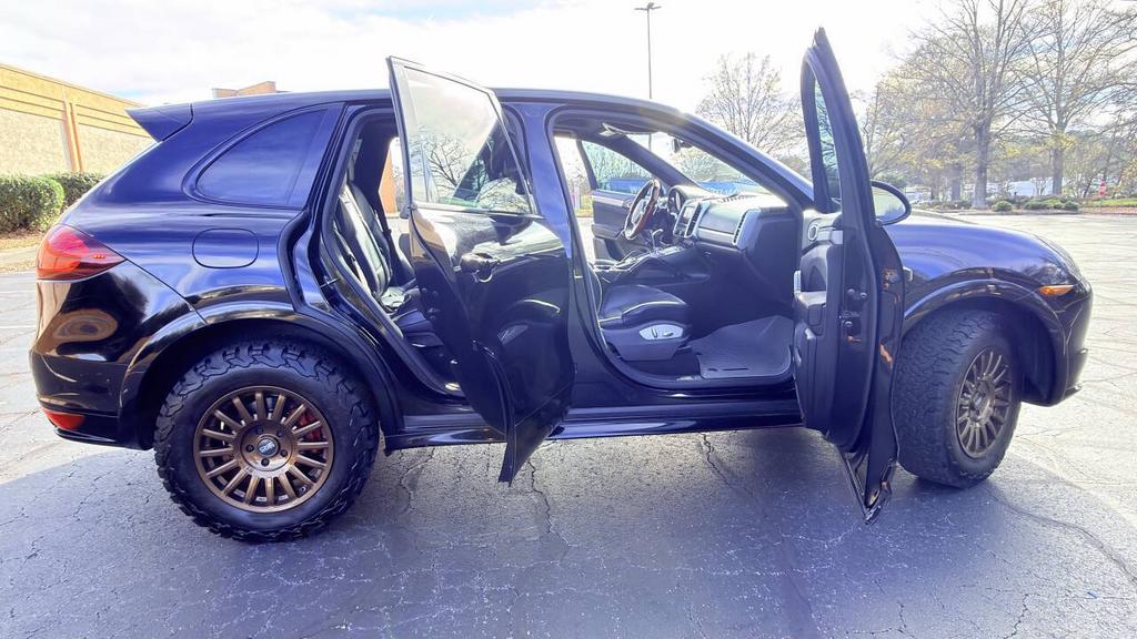 2013 Porsche Cayenne - $9,700
